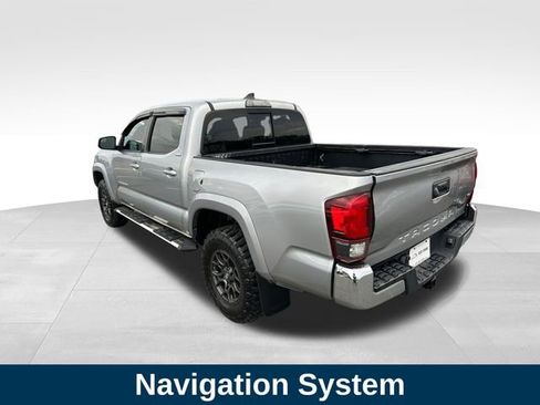Used 2018 Toyota Tacoma SR5 image 3