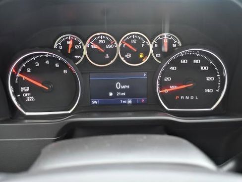 Used 2021 Chevrolet Silverado 1500 LT AWD/4WD image 5