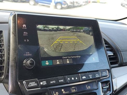 Used 2023 Honda Odyssey EX-L image 17
