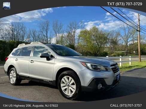 Used 2018 Subaru Outback 2.5i Premium AWD/4WD image 1