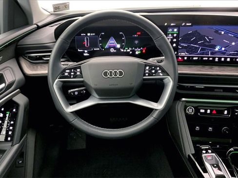Certified 2025 Audi Q5 2.0T Premium Plus w/ Premium Plus image 5
