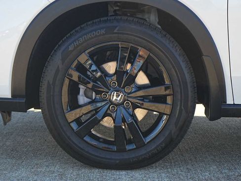 Certified 2026 Honda HR-V Sport image 7