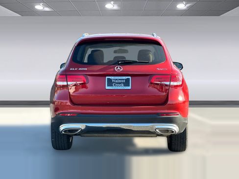 Used 2018 Mercedes-Benz GLC 300 4MATIC image 9