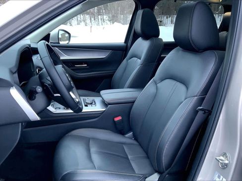 Used 2024 MAZDA CX-90 Plug-In Hybrid w/ Premium Pkg image 9