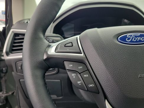 Certified 2024 Ford Edge SEL w/ Convenience Package AWD/4WD image 24