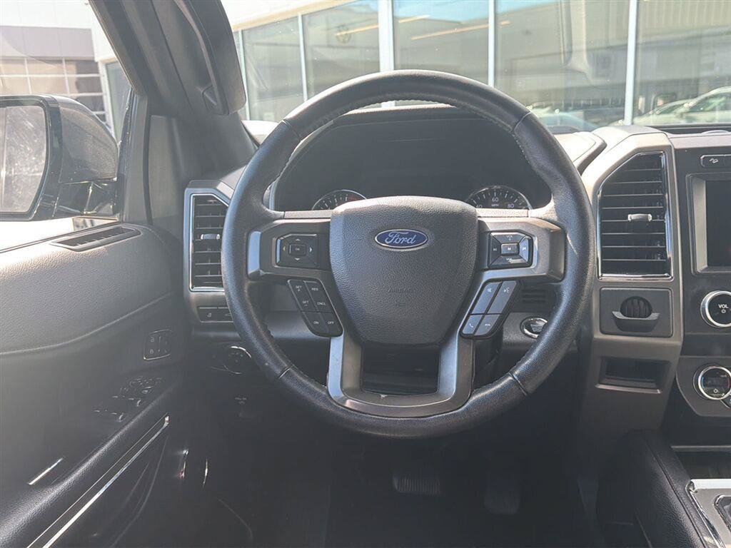 Used 2020 Ford Expedition XLT w/ Equipment Group 202A AWD/4WD image 10