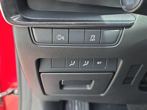 Used 2024 MAZDA MAZDA3 s FWD image 29