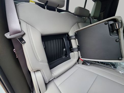 New 2026 Chevrolet Silverado 3500 LT w/ Texas Edition AWD/4WD image 8