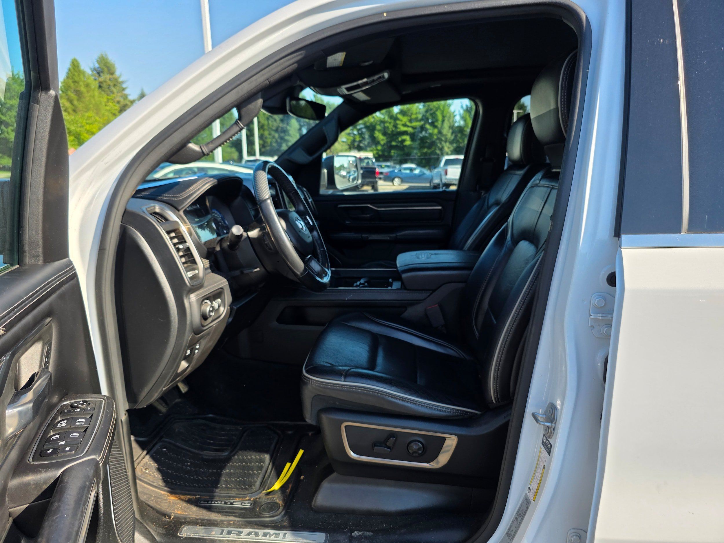 Used 2021 RAM 1500 Limited AWD/4WD image 21