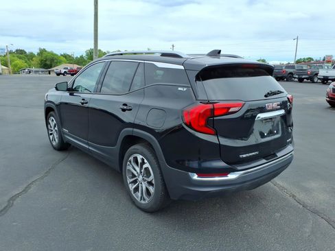 Used 2021 GMC Terrain SLT AWD/4WD image 3