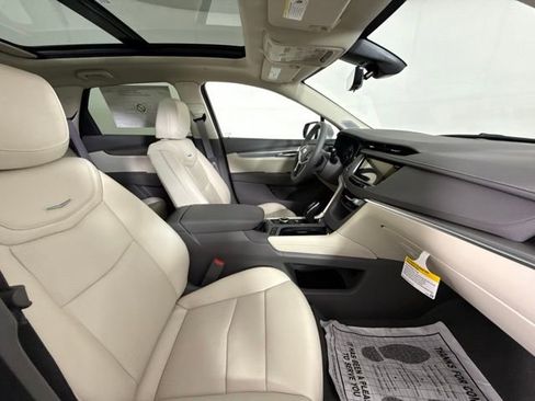 New 2025 Cadillac XT5 Premium Luxury w/ Technology Package image 35