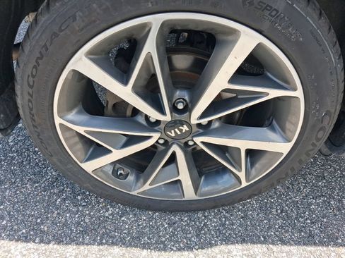 Used 2020 Kia Niro Touring FWD image 13