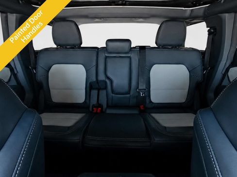 Used 2026 Ford Bronco Outer Banks w/ Sasquatch Package AWD/4WD image 28