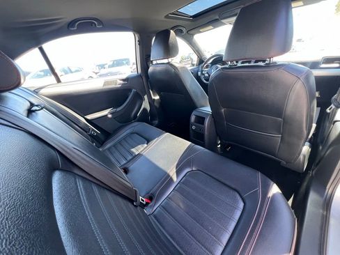 Used 2013 Volkswagen Jetta GLI image 14