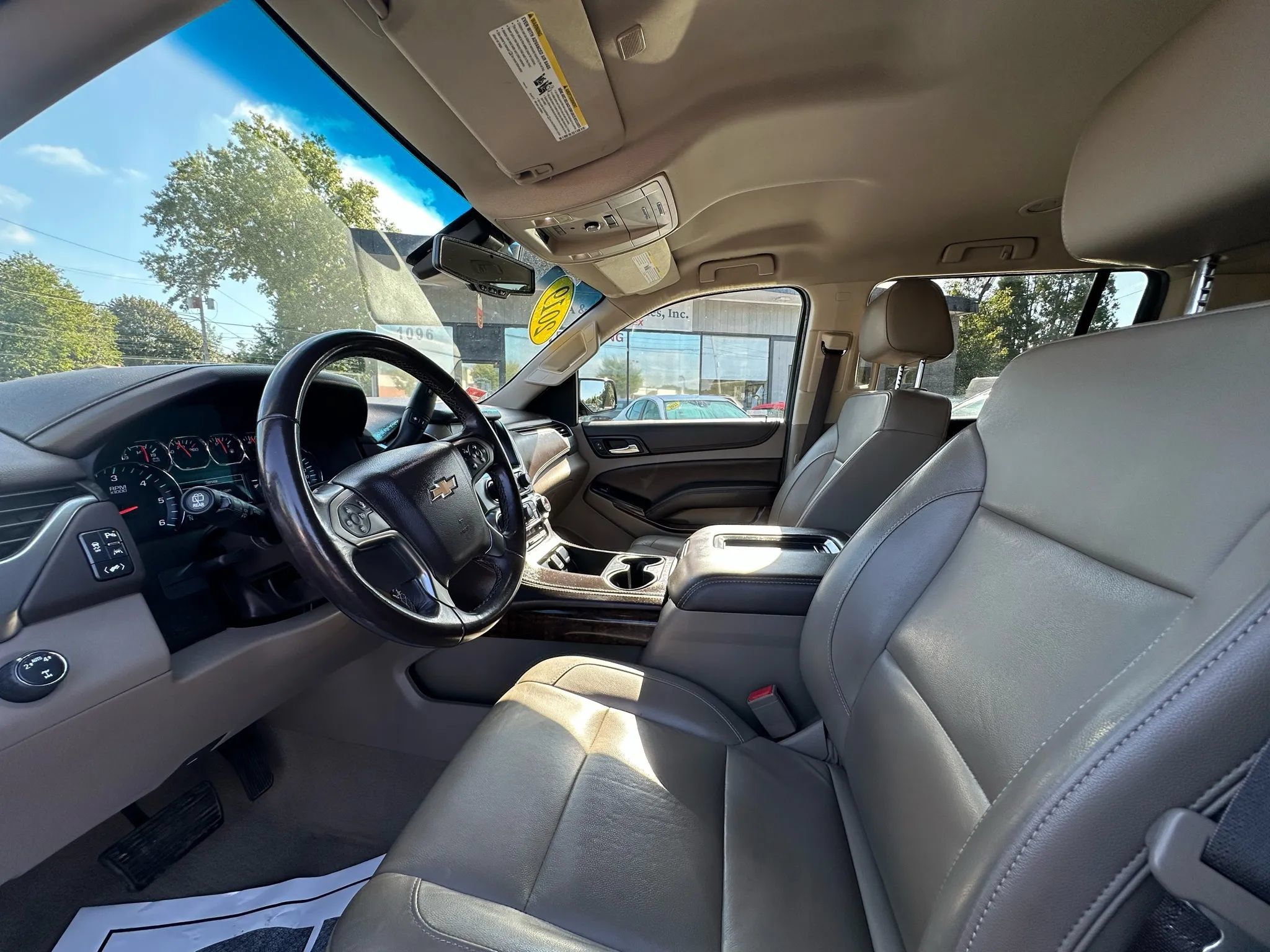 Used 2019 Chevrolet Suburban LT AWD/4WD image 16