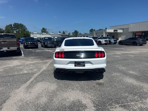Used 2019 Ford Mustang GT Premium RWD image 4
