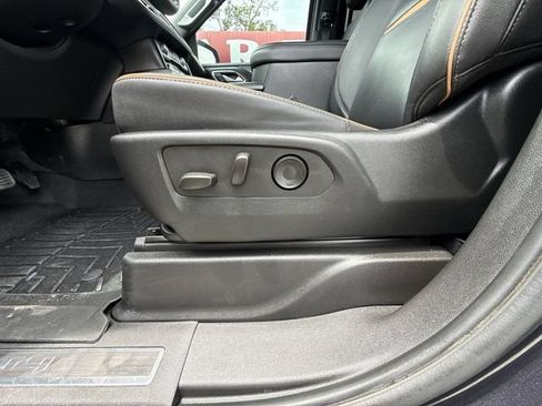 Used 2024 GMC Yukon AT4 w/ Technology Package AWD/4WD image 12