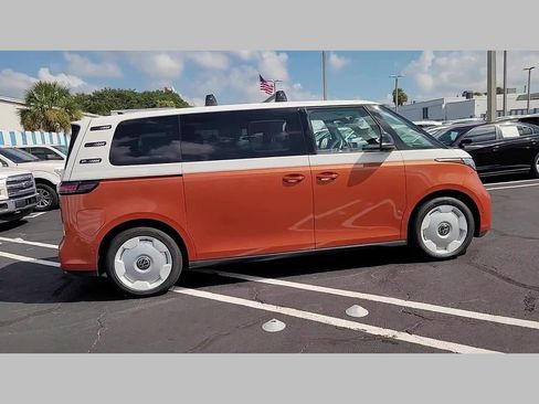 New 2025 Volkswagen ID. Buzz 1st Edition image 25