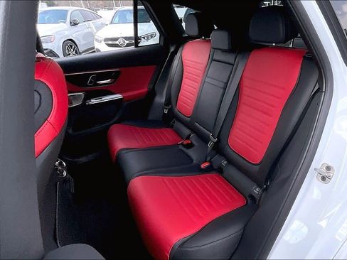 Used 2026 Mercedes-Benz GLC 300 4MATIC image 21