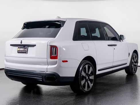 Used 2023 Rolls-Royce Cullinan image 10