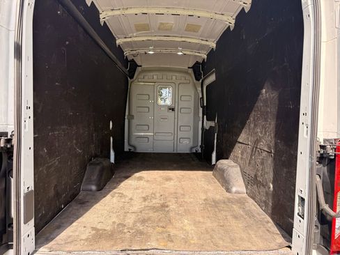 Used 2024 Ford Transit 250 148 High Roof Extended w/ Load Area Protection Package RWD image 12