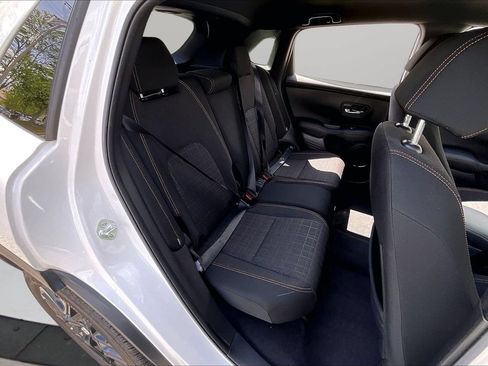 Used 2023 Honda HR-V Sport image 24