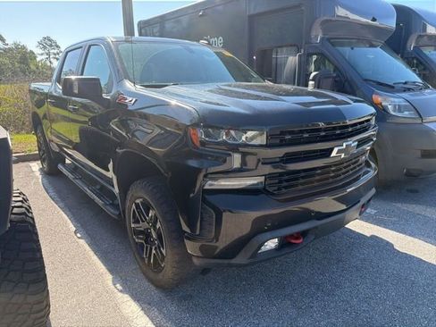 Used 2021 Chevrolet Silverado 1500 LT Trail Boss w/ Convenience Package II AWD/4WD image 1