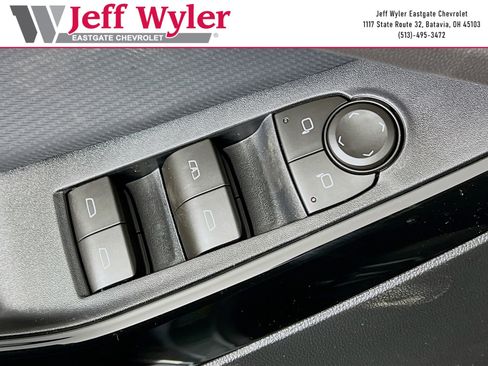 New 2026 Chevrolet Equinox LT FWD image 21
