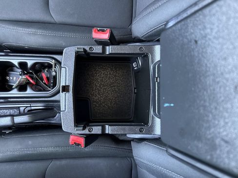 Used 2019 Jeep Wrangler Unlimited Sport AWD/4WD image 22