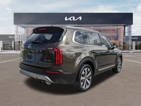 Used 2021 Kia Telluride EX w/ EX Premium Package image 4