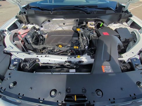 New 2026 Chevrolet Trax RS w/ Sunroof Package image 28