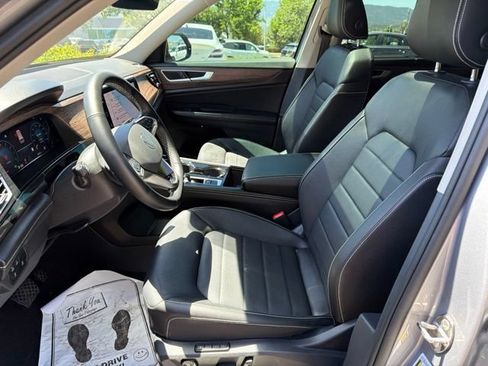 Certified 2025 Volkswagen Atlas SEL AWD/4WD image 11