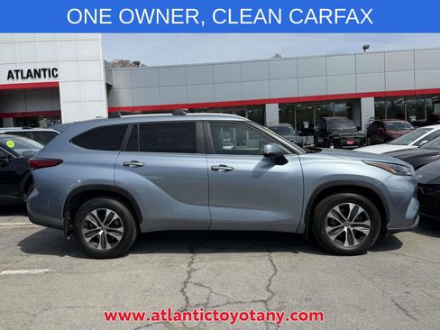 Used 2023 Toyota Highlander XLE AWD/4WD image 39