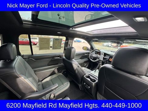 Used 2024 GMC Acadia AT4 w/ Luxury Package image 32