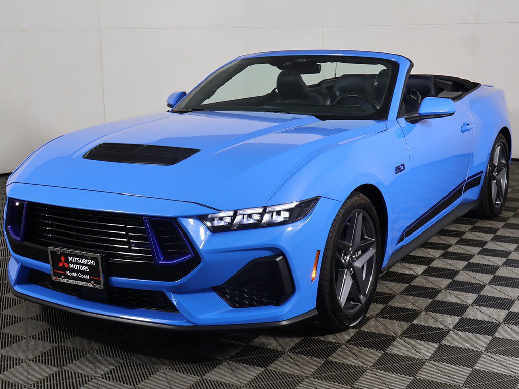 Used 2025 Ford Mustang GT Premium w/ California Special Package RWD image 8