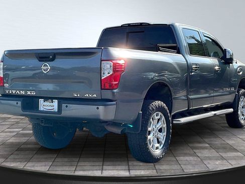 Used 2016 Nissan Titan SL AWD/4WD image 13