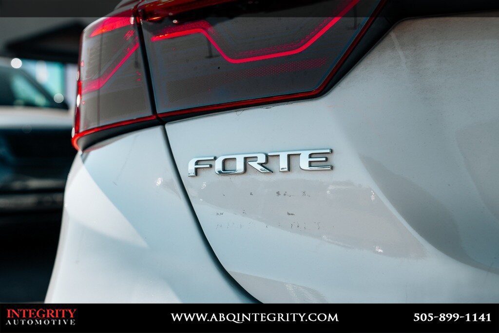 Used 2021 Kia Forte GT-Line FWD image 15