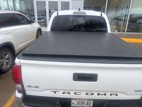 Used 2023 Toyota Tacoma SR5 image 4