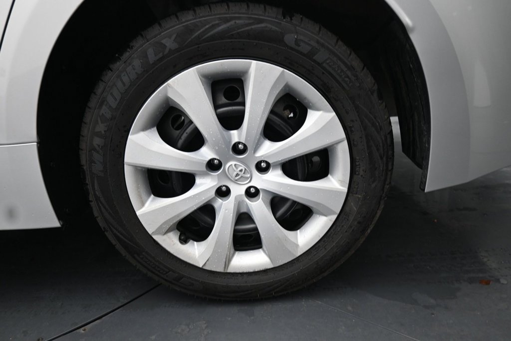 Used 2023 Toyota Corolla LE FWD image 15