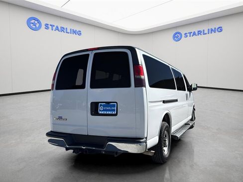 Used 2019 Chevrolet Express 3500 LT w/ LT Preferred Equipment Group image 8