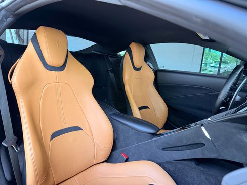 Used 2021 Ferrari Roma RWD image 28