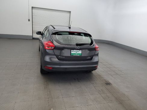 Used 2016 Ford Focus SE FWD image 6