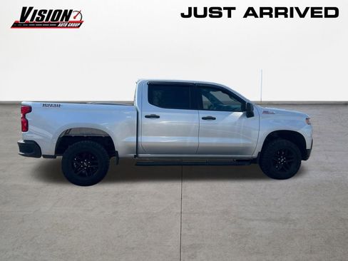 Used 2020 Chevrolet Silverado 1500 Custom Trail Boss w/ Custom Convenience Package AWD/4WD image 4