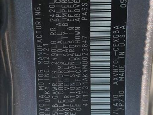 Used 2021 Toyota Camry XLE image 27