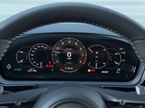 New 2025 Porsche Cayenne Turbo AWD/4WD image 21