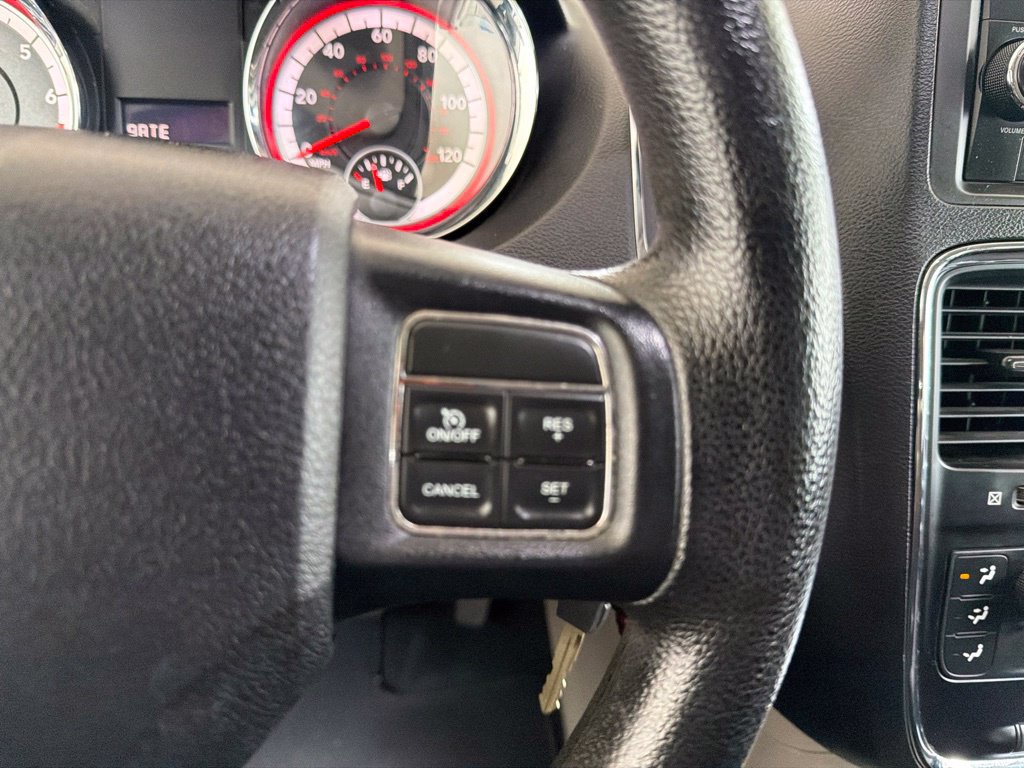 Used 2013 Dodge Grand Caravan SE FWD image 39