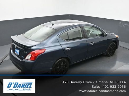 Used 2015 Nissan Versa SV FWD image 18