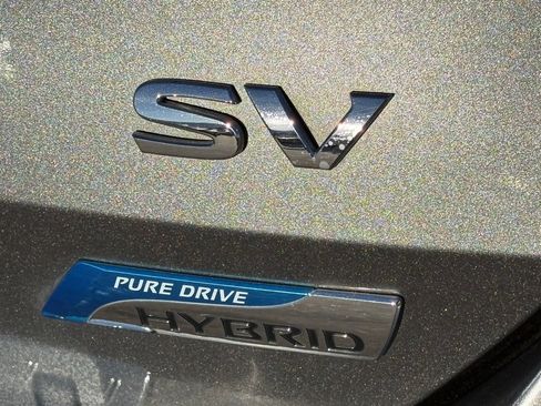 Used 2017 Nissan Rogue SV image 9