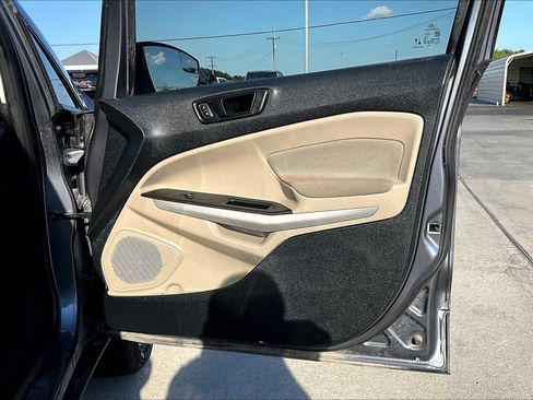 Used 2022 Ford EcoSport S image 31