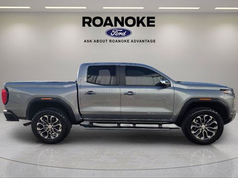 Used 2023 GMC Canyon Denali AWD/4WD image 12